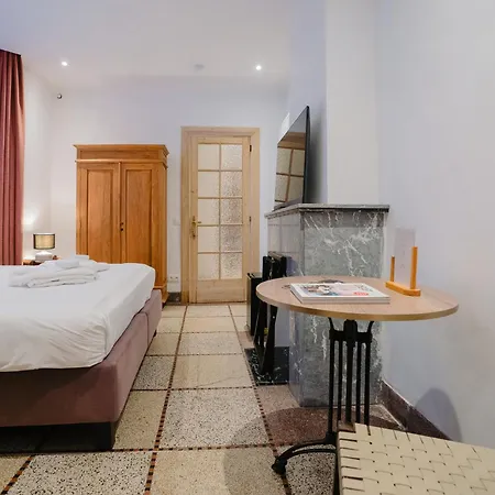 Circa 1929 Bed & Breakfast