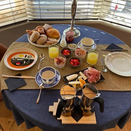 Bed & Breakfast Circa 1929 4*