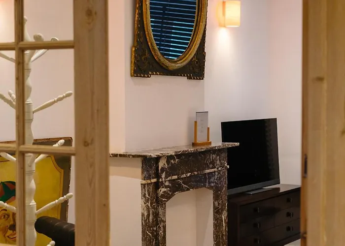 Circa 1929 Bed & Breakfast 4*